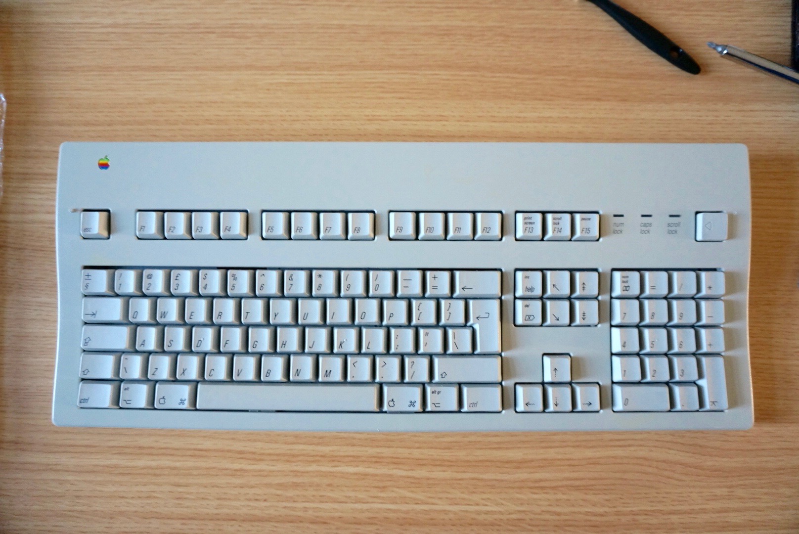 apple extended keyboard bluetooth